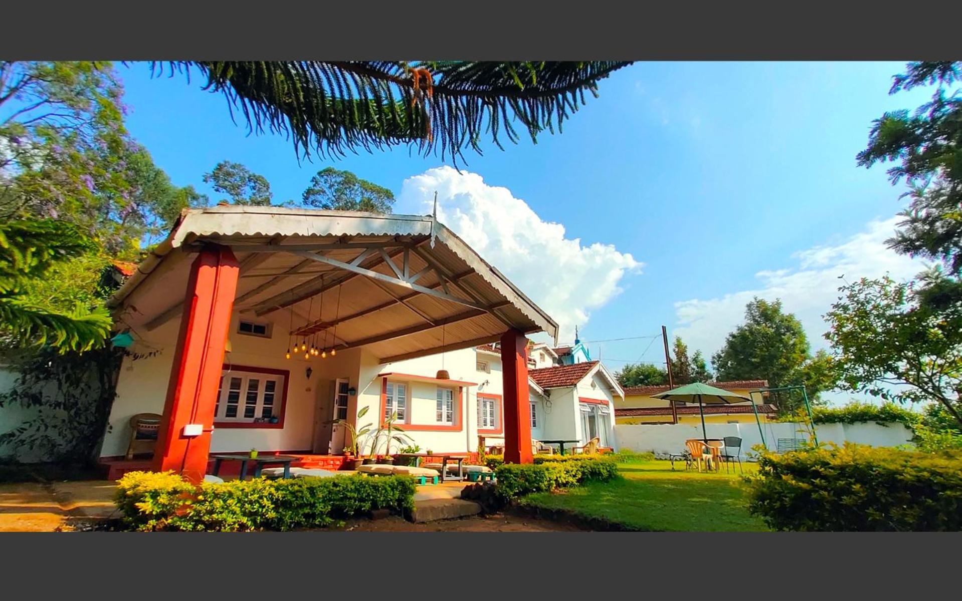The Birdhouse Backpackers Hostel Coonoor Kültér fotó